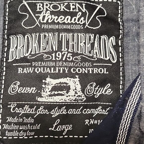 BROKEN THREADS MENS CYCLE BUTTON DOWN SLEVELESS SHIRT SIZE L .. NEW CONDITION! - Picture 4 of 5